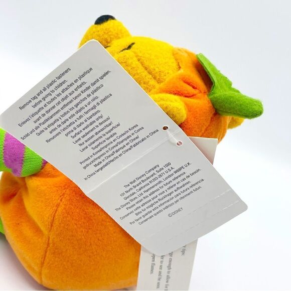 * NWT* The Disney Store Winnie the Pooh Pumpkin Plush - Picture 6 of 8